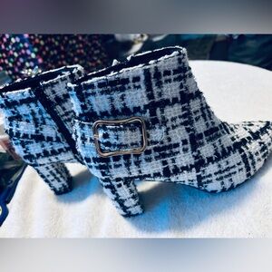 Brand New Ankle Boots By ANYTHING BUT MONDAY - Size 8 - Heel Height 3 “ - box 33